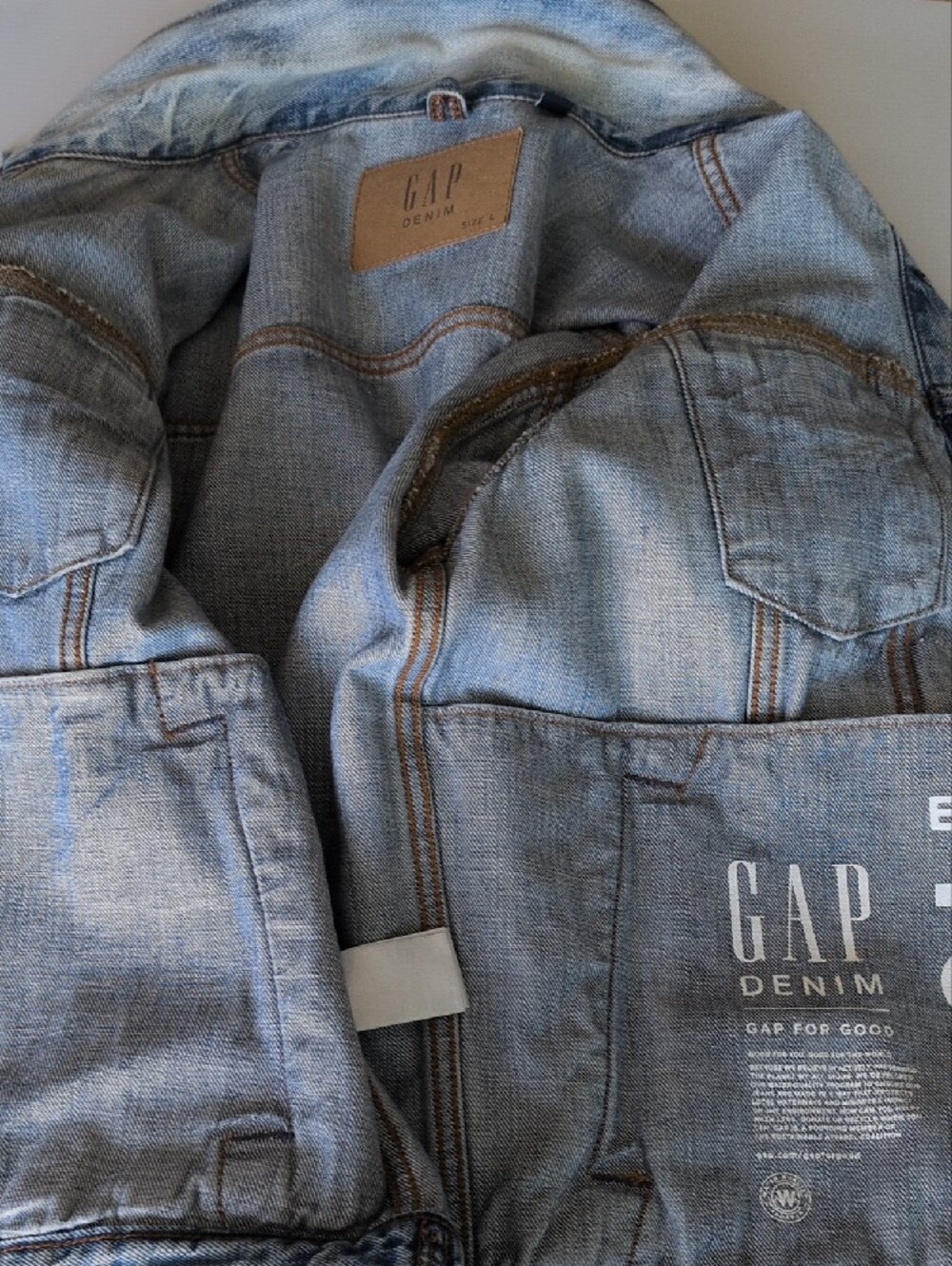 GAP Light Blue Washed Denim Jean Jacket - Picture 9 of 12